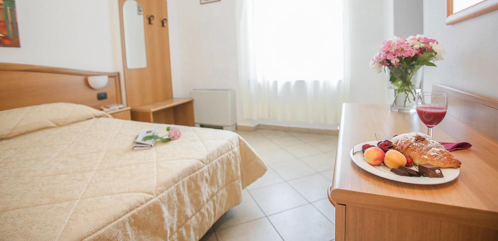 Albergo Etico Asti Pokój zdjęcie
